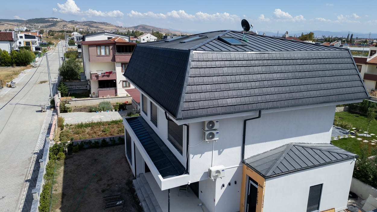 Sn Ilıca Evi Çatısan